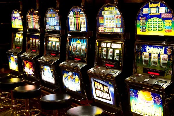 jayajp login live casino interface on mobile showing video stream, betting controls, and chat
